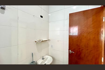 Casa para alugar com 36m², 1 quarto e sem vagaBanheiro