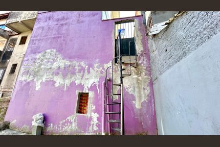 Casa para alugar com 36m², 1 quarto e sem vagaPlaca instalada na fachada do imóvel 