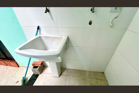 Casa para alugar com 36m², 1 quarto e sem vagaÁrea de Serviço