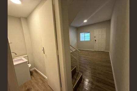 Casa à venda com 49m², 2 quartos e sem vaga