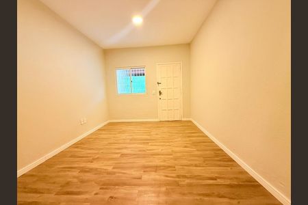 Casa à venda com 49m², 2 quartos e sem vaga