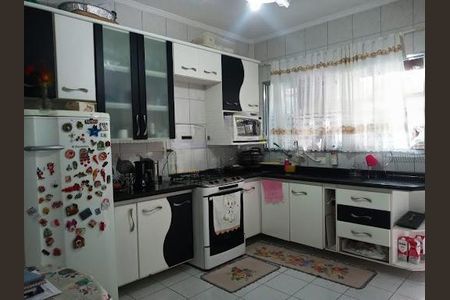 Casa à venda com 75m², 2 quartos e 2 vagas