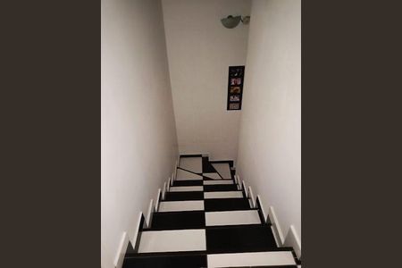 Casa à venda com 75m², 2 quartos e 2 vagas