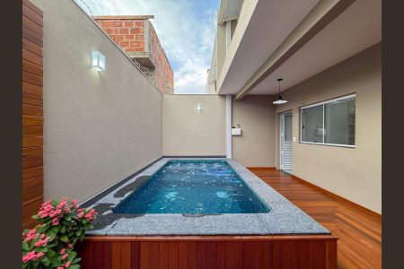 Casa para alugar com 143m², 3 quartos e 3 vagasPiscina