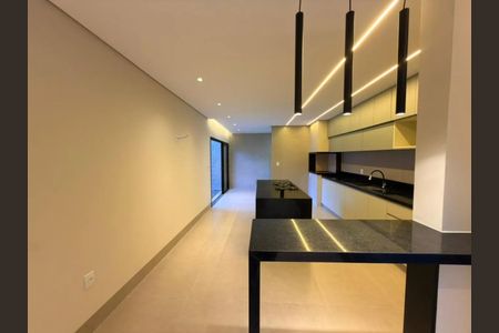 Cozinha de casa para alugar com 2 quartos, 180m² em Custódio Pereira, Uberlândia