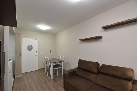 Sala  de apartamento para alugar com 1 quarto, 33m² em Bigorrilho, Curitiba