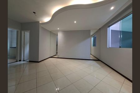 Sala de casa para alugar com 3 quartos, 147m² em São João Batista, Belo Horizonte