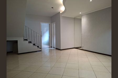 Sala de casa para alugar com 3 quartos, 147m² em São João Batista, Belo Horizonte