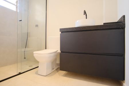 Banheiro de kitnet/studio à venda com 1 quarto, 53m² em Tatuapé, São Paulo