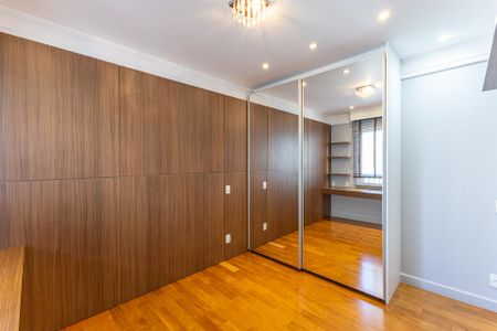 Apartamento à venda com 249m², 4 quartos e 4 vagasSuíte 3