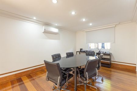 Apartamento à venda com 249m², 4 quartos e 4 vagasÁrea comum - Sala de reunião
