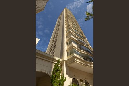 Apartamento à venda com 249m², 4 quartos e 4 vagasFachada