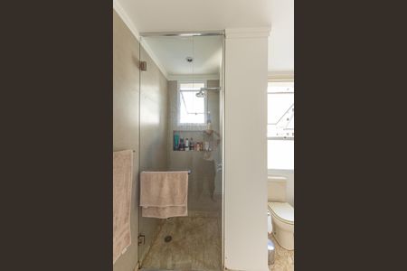 Apartamento à venda com 249m², 4 quartos e 4 vagasBanheiro da Suíte 1