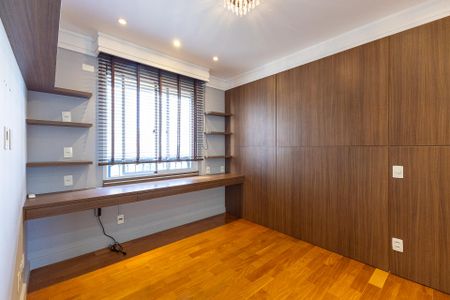 Apartamento à venda com 249m², 4 quartos e 4 vagasSuíte 3