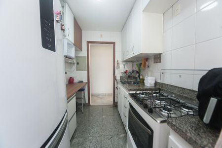 Apartamento à venda com 110m², 4 quartos e 2 vagasCozinha