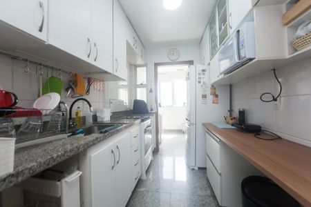 Apartamento à venda com 110m², 4 quartos e 2 vagasCozinha
