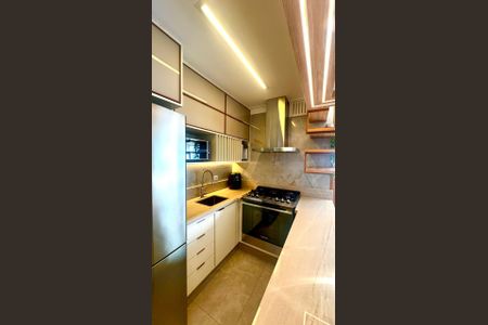Apartamento à venda com 60m², 2 quartos e 1 vagaCozinha