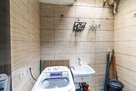 Casa de condomínio à venda com 75m², 2 quartos e 2 vagasÁrea de Serviço