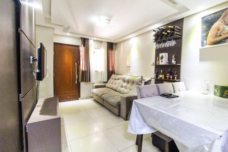 Sala de casa de condomínio à venda com 2 quartos, 75m² em Itaquera, São Paulo