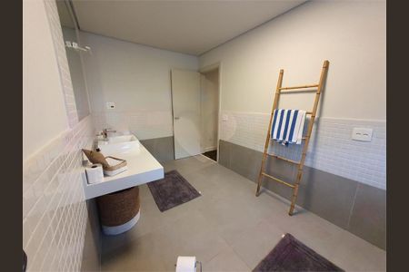 Casa à venda com 748m², 4 quartos e 8 vagas