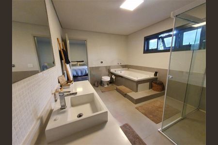 Casa à venda com 748m², 4 quartos e 8 vagas