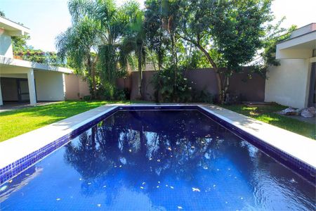 Casa à venda com 748m², 4 quartos e 8 vagas