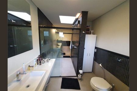 Casa à venda com 748m², 4 quartos e 8 vagas