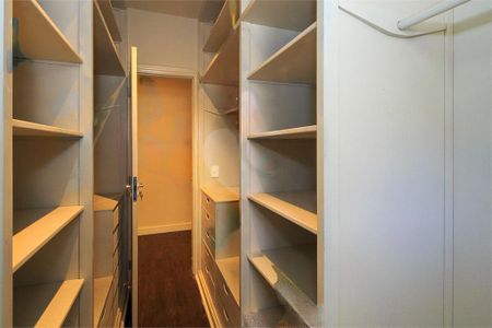 Casa à venda com 4 quartos, 748m² em Jardim Cordeiro, São Paulo