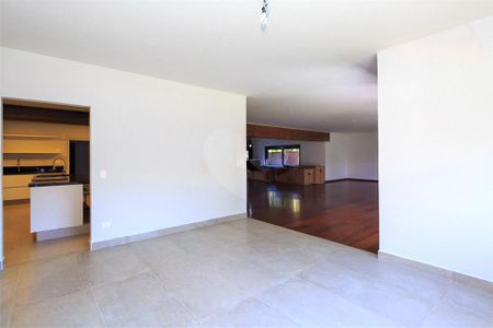 Casa à venda com 4 quartos, 748m² em Jardim Cordeiro, São Paulo