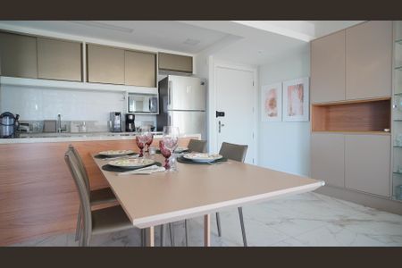 Sala  de apartamento para alugar com 2 quartos, 91m² em São João, Porto Alegre