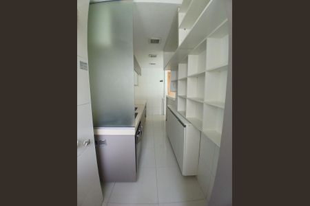 Apartamento à venda com 81m², 3 quartos e 2 vagasCozinha