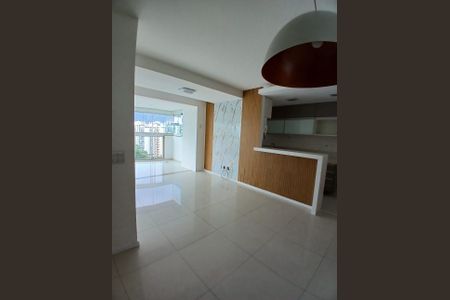 Apartamento à venda com 81m², 3 quartos e 2 vagasSala