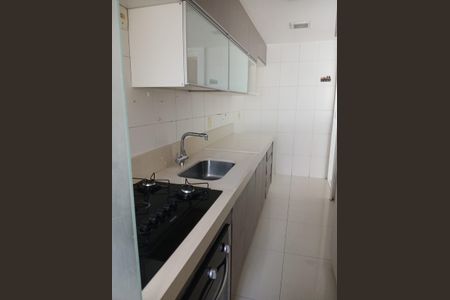 Apartamento à venda com 81m², 3 quartos e 2 vagasCozinha