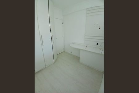 Apartamento à venda com 81m², 3 quartos e 2 vagasQuarto 3