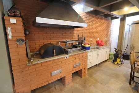 Casa à venda com 500m², 5 quartos e 3 vagasChurrasqueira
