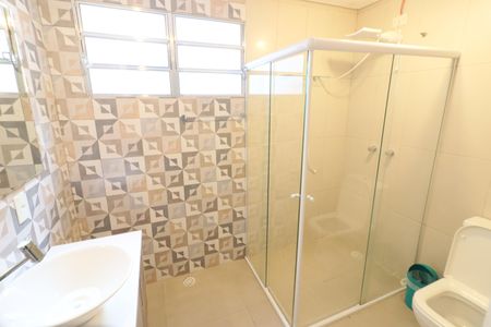 Casa à venda com 500m², 5 quartos e 3 vagasBanheiro da Suíte 2