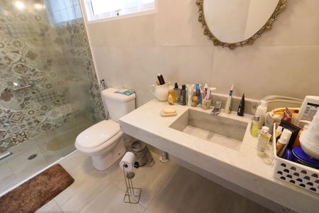 Casa à venda com 500m², 5 quartos e 3 vagasBanheiro da Suíte 1