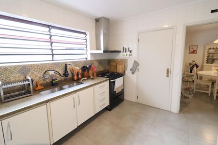 Casa à venda com 500m², 5 quartos e 3 vagasCozinha