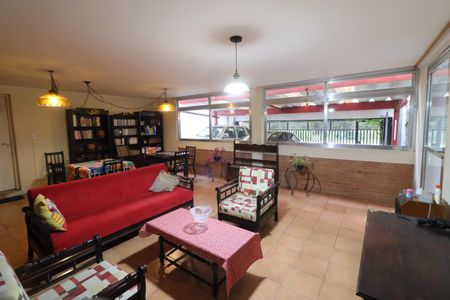 Casa à venda com 500m², 5 quartos e 3 vagasSalão
