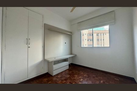 Apartamento para alugar com 90m², 3 quartos e 1 vagaQuarto 