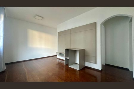 Apartamento para alugar com 90m², 3 quartos e 1 vagaSala 