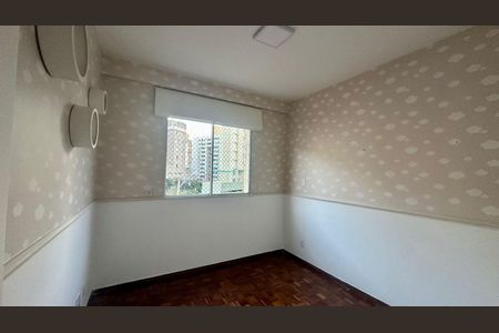 Apartamento para alugar com 90m², 3 quartos e 1 vagaQuarto 