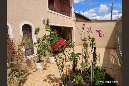 Casa à venda com 198m², 3 quartos e 4 vagasFoto 02