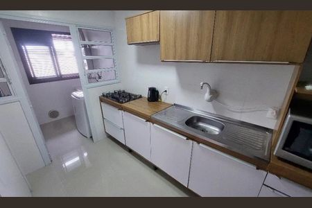 Cozinha de apartamento para alugar com 3 quartos, 92m² em Balneario, Florianópolis
