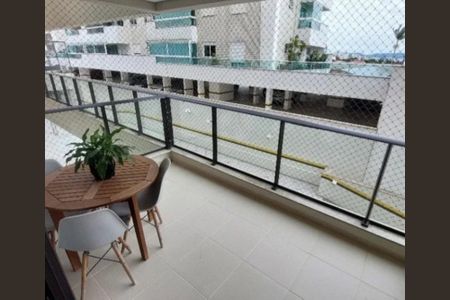 Apartamento para alugar com 92m², 3 quartos e 1 vagaVaranda
