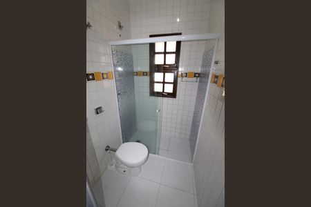 Casa para alugar com 137m², 3 quartos e 3 vagasBanheiro da Suíte 1