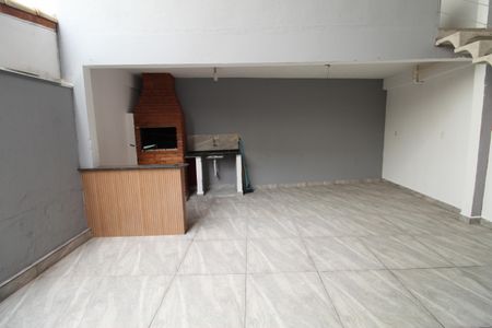 Casa para alugar com 137m², 3 quartos e 3 vagasQuintal