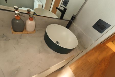 Apartamento à venda com 113m², 3 quartos e 2 vagasBanheiro da Suíte 2 - Pia