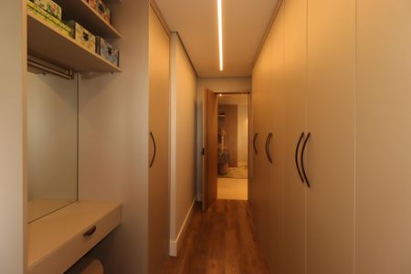 Apartamento à venda com 113m², 3 quartos e 2 vagasSuíte 2 - Closet