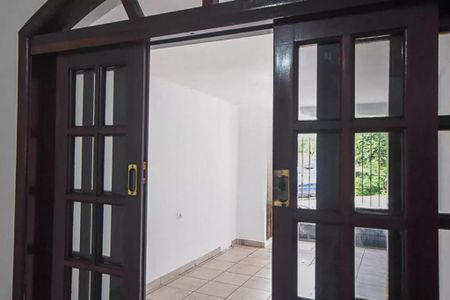 Casa à venda com 86m², 2 quartos e 1 vagaFoto 18